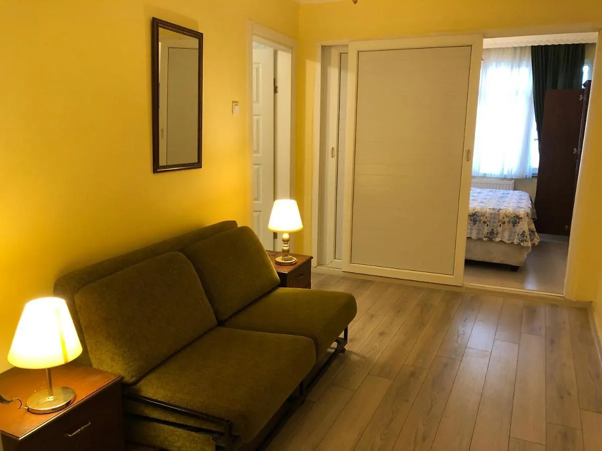 Bueyuek Apart 0*, Istanbul Turkey